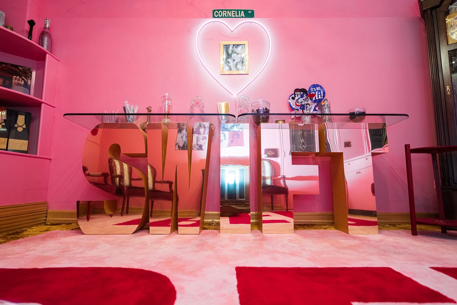 Red Room — view 9